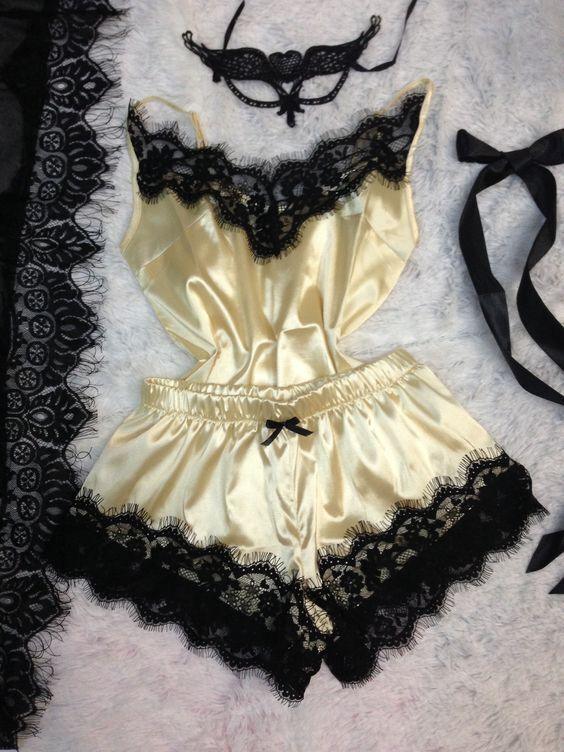 Tempting Lace Lingerie Set - Sexy and Alluring - Artsi Chic Boutique