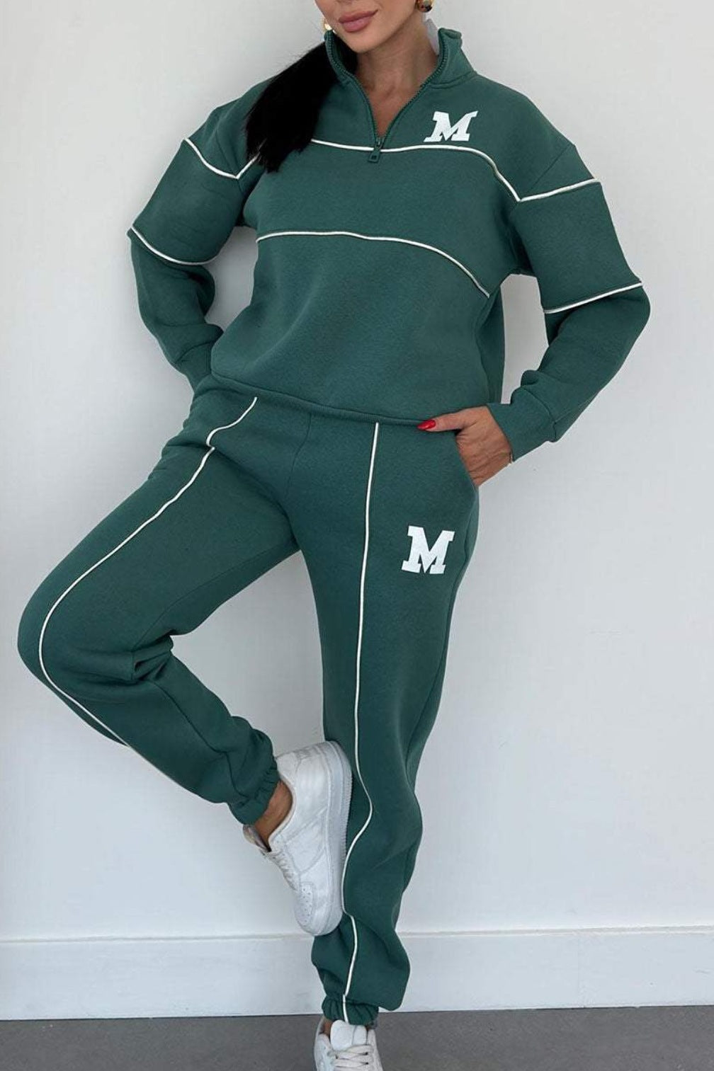 Womens 2-Piece Lounge Set - Hoodless Pullover Sweatshirt & Sweatpants with Pockets - Artsi Chic Boutique